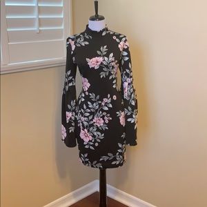 Adorable Body con by Guess